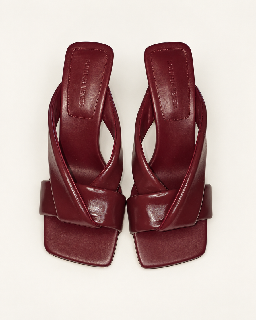 Bottega Veneta Sandals — Burgundy — Size 41