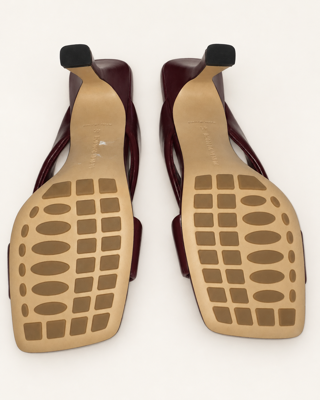 Bottega Veneta Sandals — Burgundy — Size 41